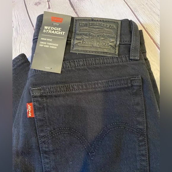 Levi's PremiumWEDGIE STRAIGHT FIT WOMEN'S JEANS; 26x26 Black Sprout - Picture 9 of 12